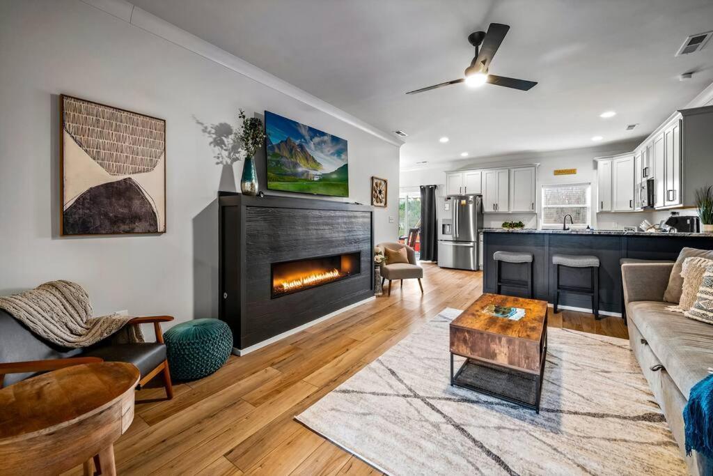 *Dog Friendly*Modern Home-Minutes To Dollywood, Gatlinburg, Smoky Mountains & Pigeon Forge! Exterior foto