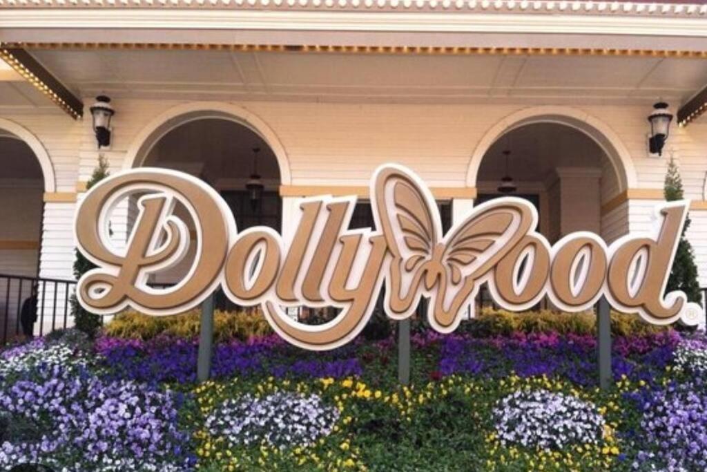 *Dog Friendly*Modern Home-Minutes To Dollywood, Gatlinburg, Smoky Mountains & Pigeon Forge! Exterior foto