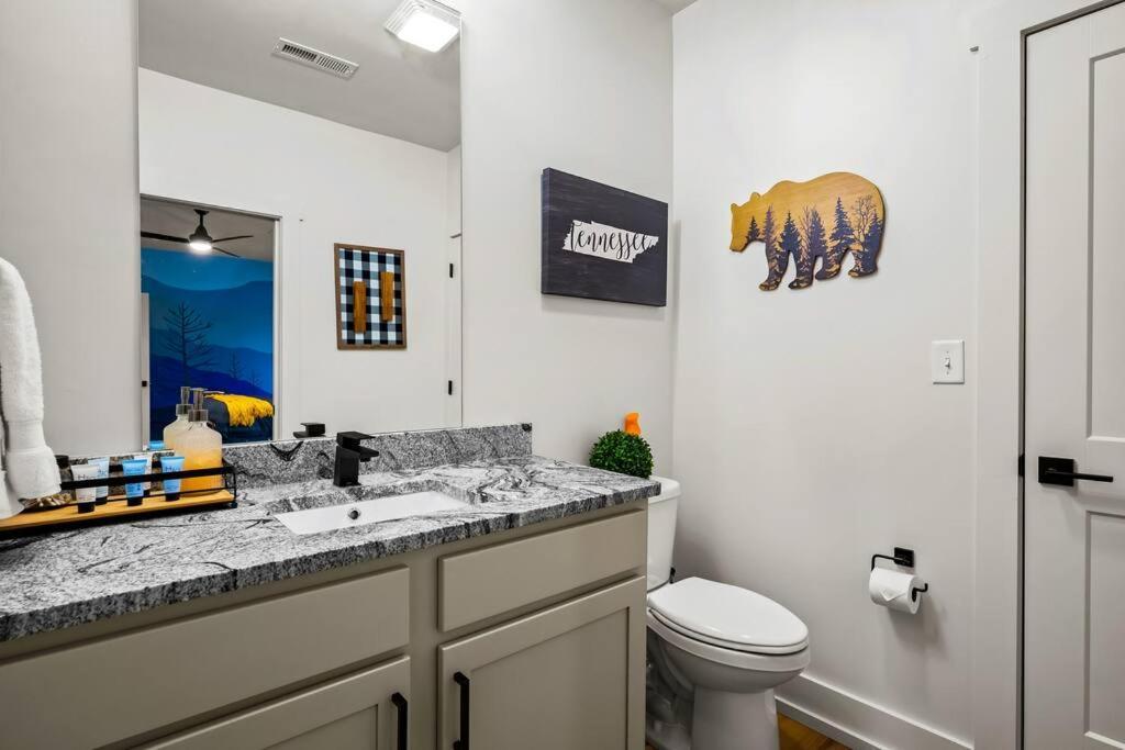 *Dog Friendly*Modern Home-Minutes To Dollywood, Gatlinburg, Smoky Mountains & Pigeon Forge! Exterior foto